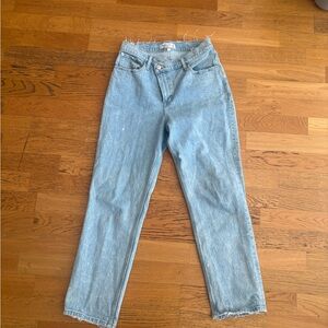 Abercrombie 90s Straight High Rise Curve Love